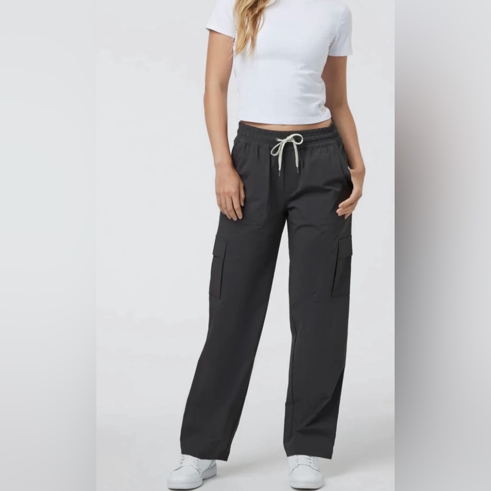 NWT Vuori Birch Cargo Pants In Vintage Black